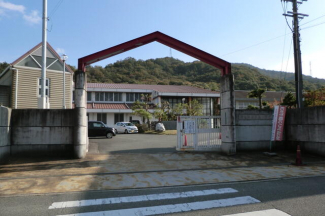 相生市立双葉小学校まで616m