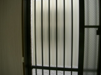 採光と通風に優れた腰窓