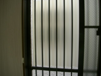 採光と通風に優れた腰窓