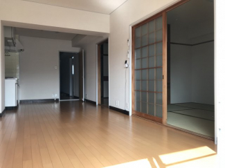 【居間・リビング】