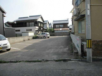 今治市室屋町５丁目の駐車場の画像