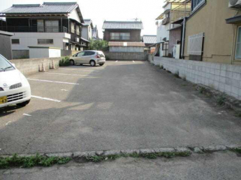今治市室屋町５丁目の駐車場の画像
