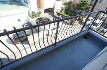 【バルコニー】