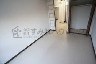 参考、同建物・反転間取りの号室