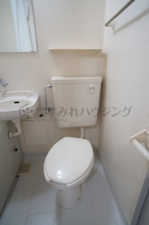 参考、同建物・反転間取りの号室