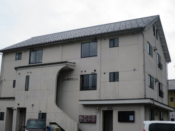 落ち着いた雰囲気の外観です