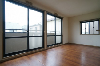 【居間・リビング】