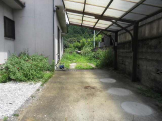 東温市則之内乙の一戸建ての画像