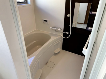 洗い場・浴槽ともにゆったりお使いいただけます
