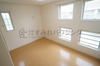 参考、同建物・反転間取りの号室