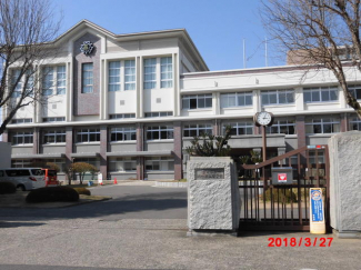 愛媛県立松山東高校まで1760m