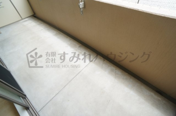 【バルコニー】