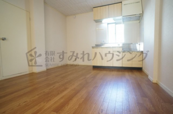 参考、同建物・反転間取りの号室