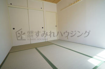 参考、同建物・反転間取りの号室