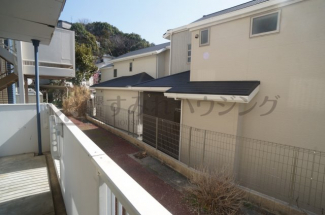 参考、同建物・反転間取りの号室