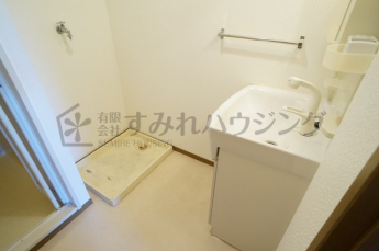 参考、同建物・同間取りの号室