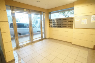 【エントランス】