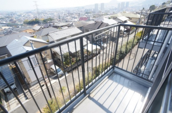【バルコニー】