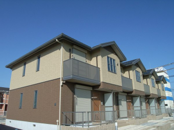 落ち着いた雰囲気の外観です