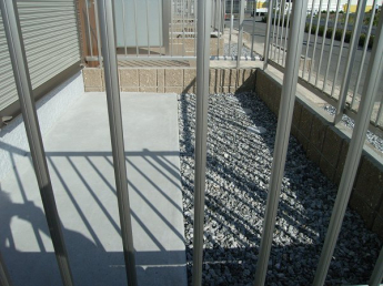 専用庭があるとタイヤも置けるので助かります