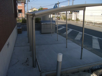 屋根付きの駐輪場です