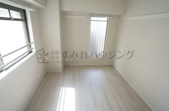 【寝室】