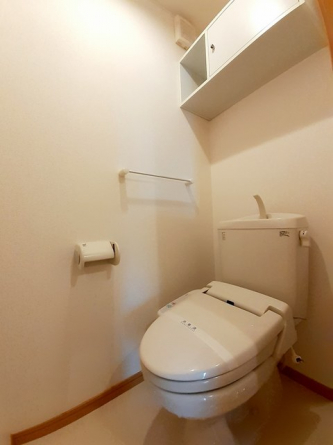 清潔感のあるトイレです
