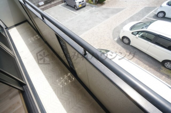 【バルコニー】