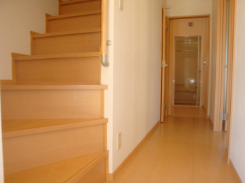 参考、同建物・反転間取りの号室