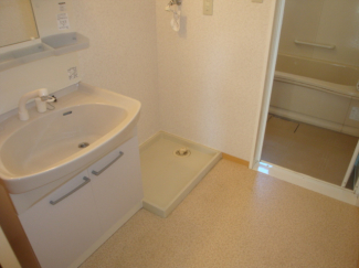 参考、同建物・反転間取りの号室