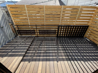 【バルコニー】