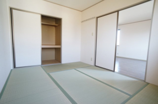 参考、同建物・反転間取りの号室
