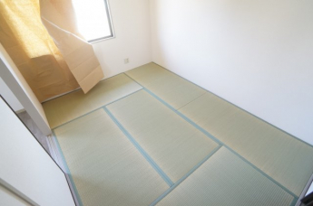 参考、同建物・反転間取りの号室