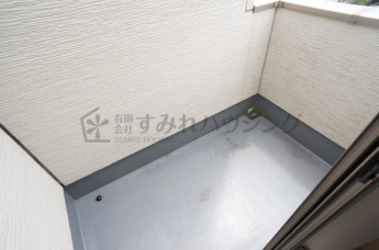 【バルコニー】