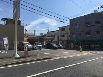 セブンから西に入ったところ