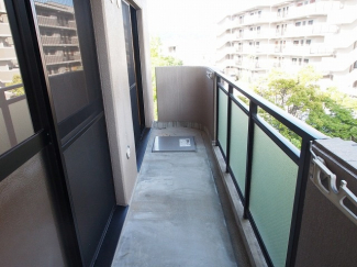 【バルコニー】
