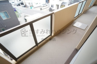 【バルコニー】