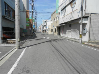 前面道路（東側）
