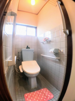 落ち着いたトイレです