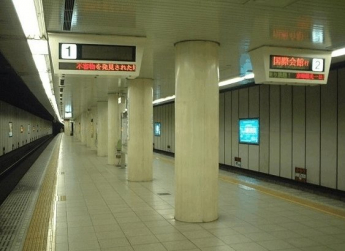 京都市営地下鉄丸太町駅まで1390m