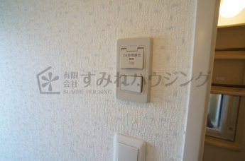 参考、同建物・反転間取りの号室
