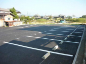 三田市下相野の駐車場の画像