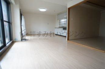 参考、同建物・反転間取りの号室