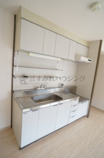 参考、同建物・反転間取りの号室