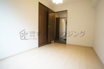 参考、同建物・反転間取りの号室