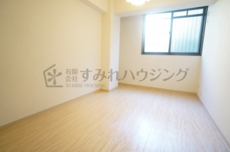 参考、同建物・反転間取りの号室