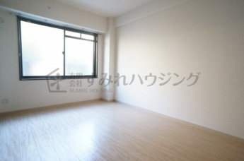 参考、同建物・反転間取りの号室