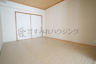 参考、同建物・反転間取りの号室