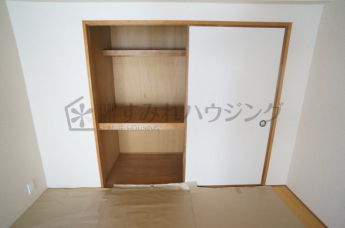 参考、同建物・反転間取りの号室