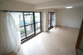 参考、同建物・反転間取りの号室